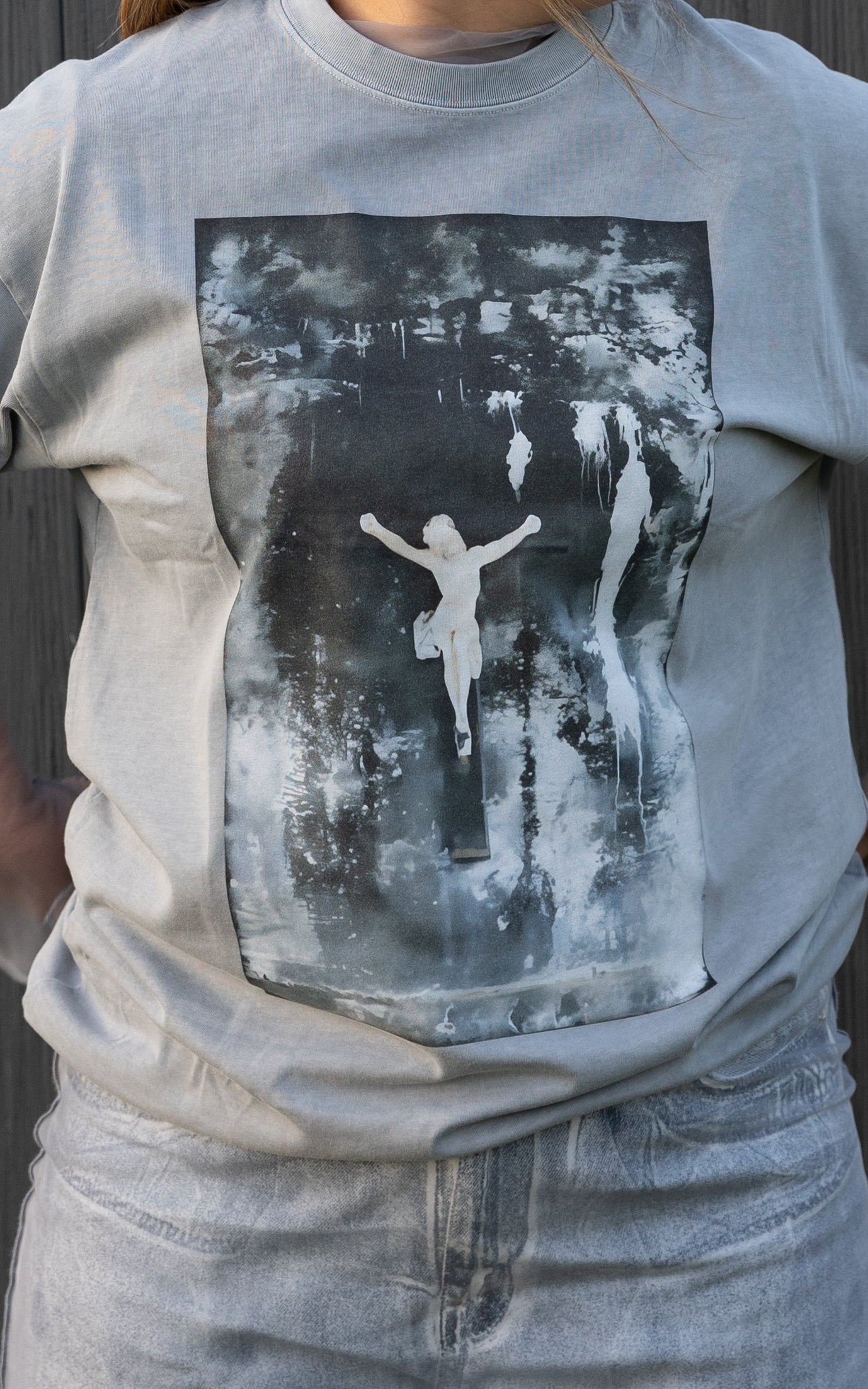 Cross T-Shirt - Medium Ashed